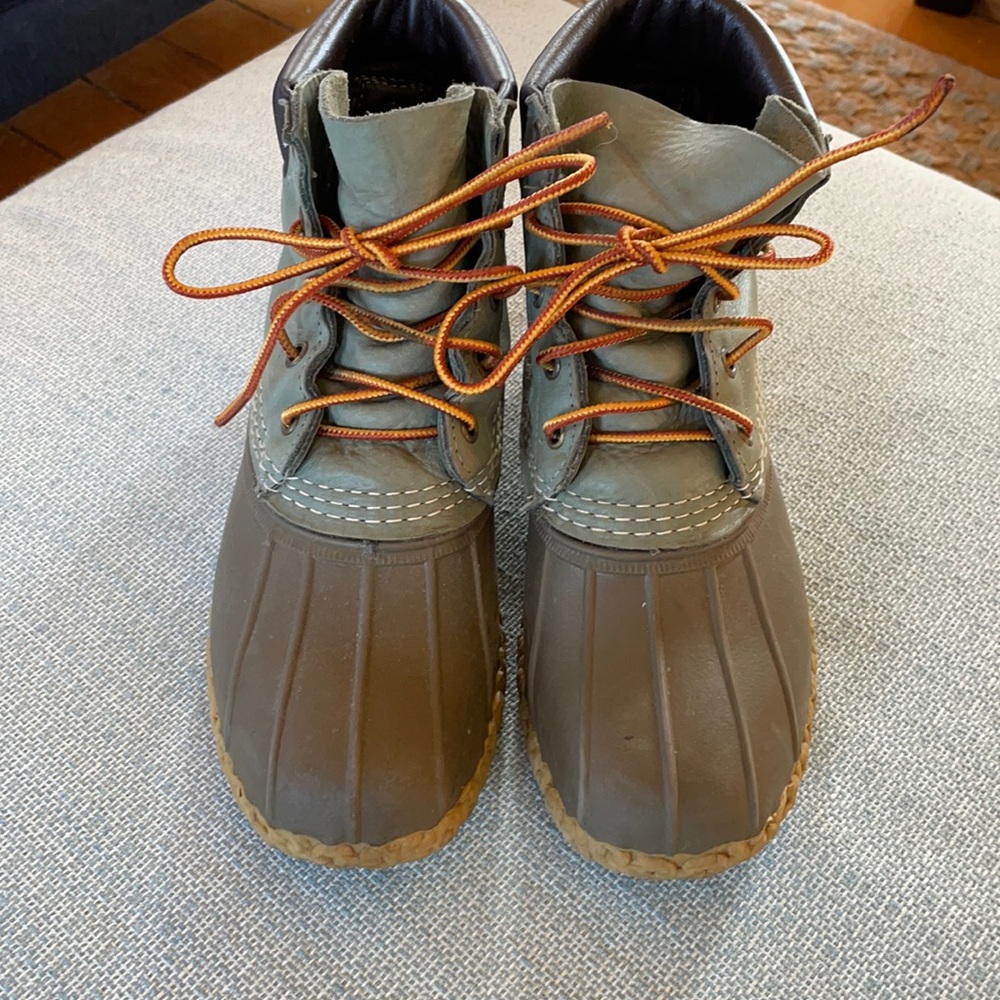 LL Bean Bean boots! Fun color!